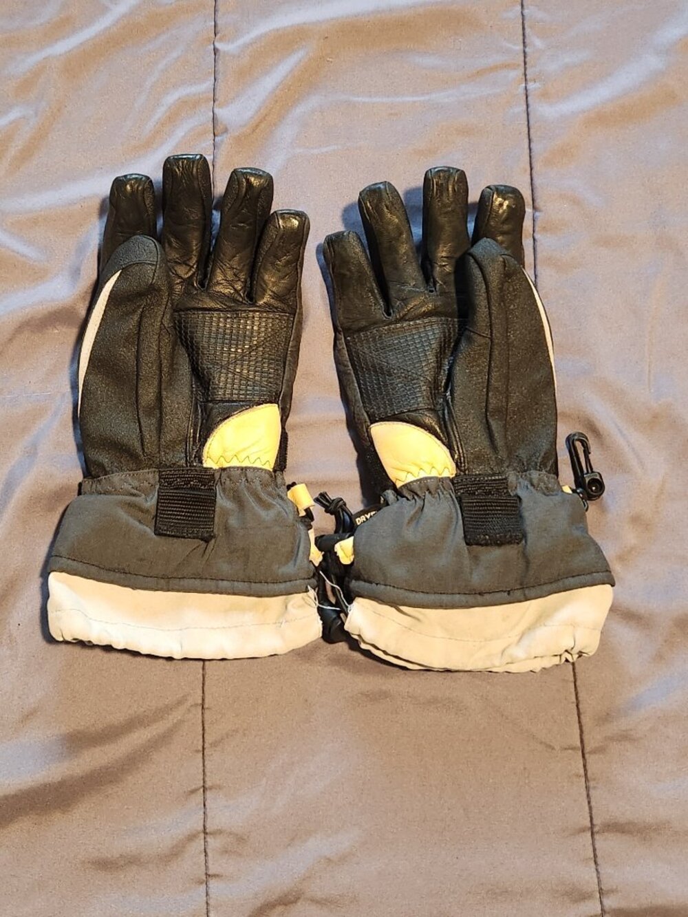 used, Swany ski gloves, Ladies Medium - Picture 5 of 7
